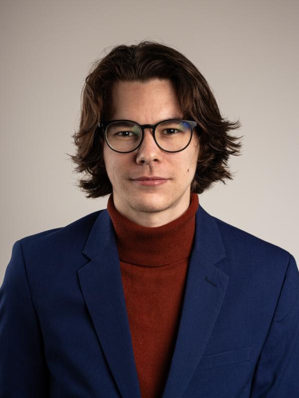 Erik Ackroyd headshot