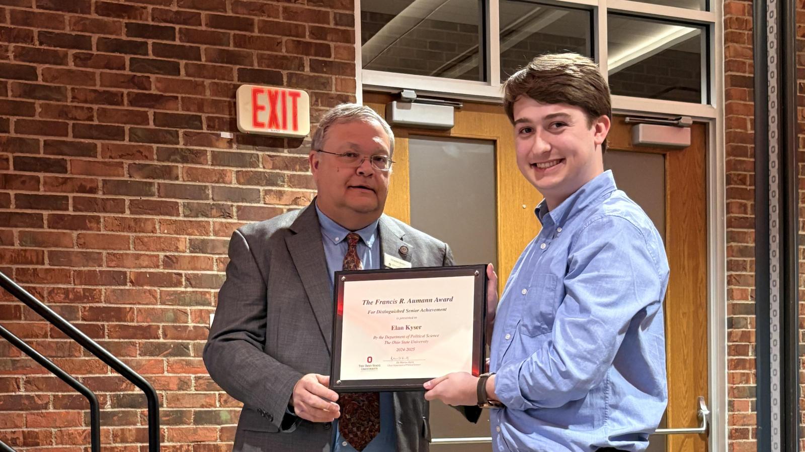 Elan Kyser - winner of Distinguished Senior Achievement Award