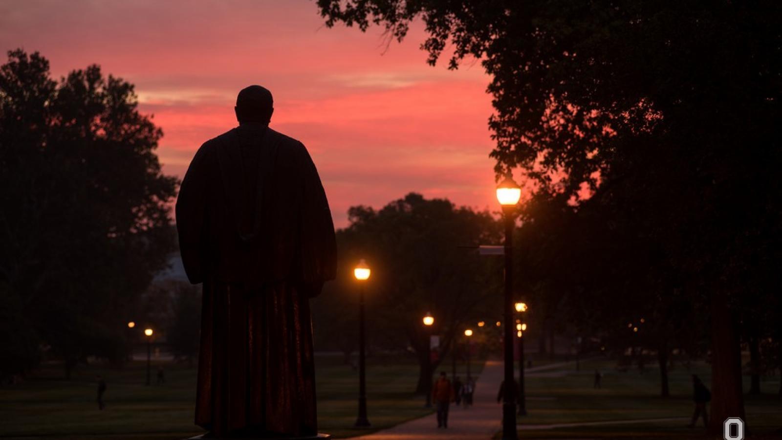 Photo of Oxley Statue at sunset